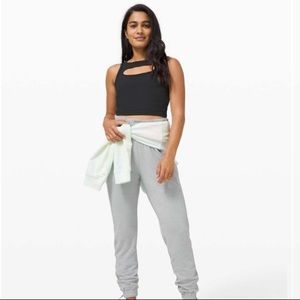 LA Front Cut-Out Crop Tank Top - black